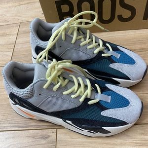 Yeezy Boost 700 Wave Runner